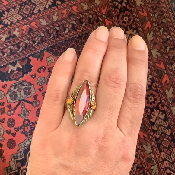 Heidi Daus Crystal Statement Ring Garnet SZ 9 - Picture 13 of 13